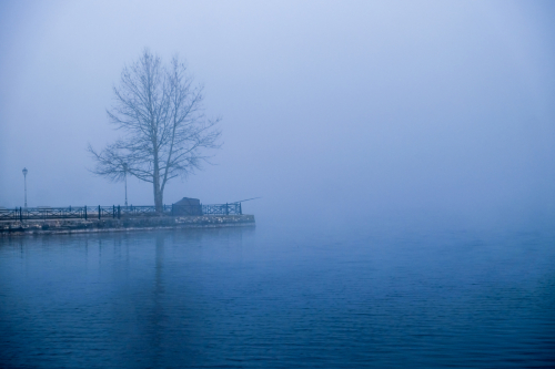 ©Joop Peerboom "The morning fog Ioánnina Lake"